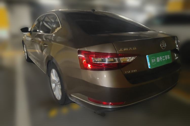 Used Skoda Superb 2016 TSI330 DSG Innovation Edition Rear Left 45 Deg