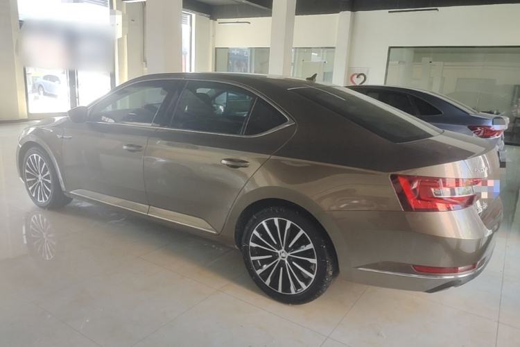 Used Skoda Superb 2016 TSI330 DSG Innovation Edition Rear Left 45 Deg