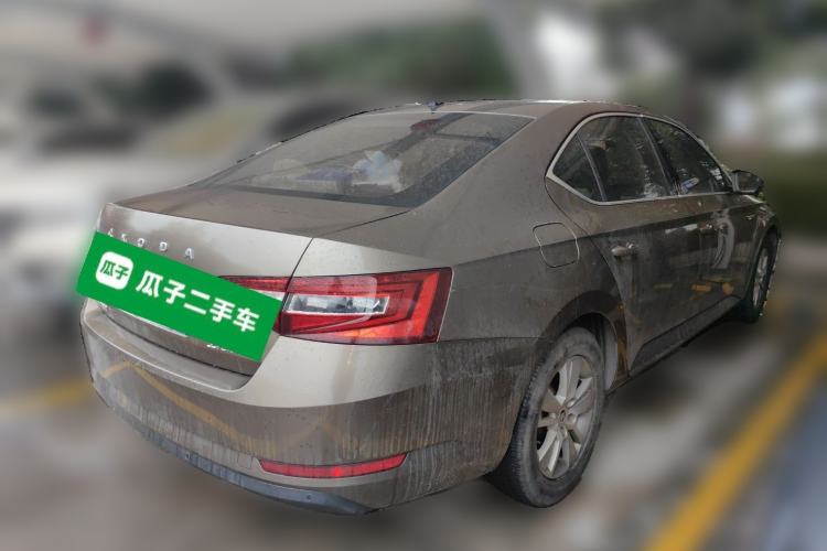 Used Skoda Superb 2016 TSI280 DSG Advanced Edition Rear Right 45 Deg