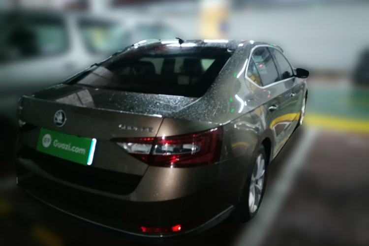 Used Skoda Superb 2016 TSI280 DSG Innovation Edition Rear Right 45 Deg