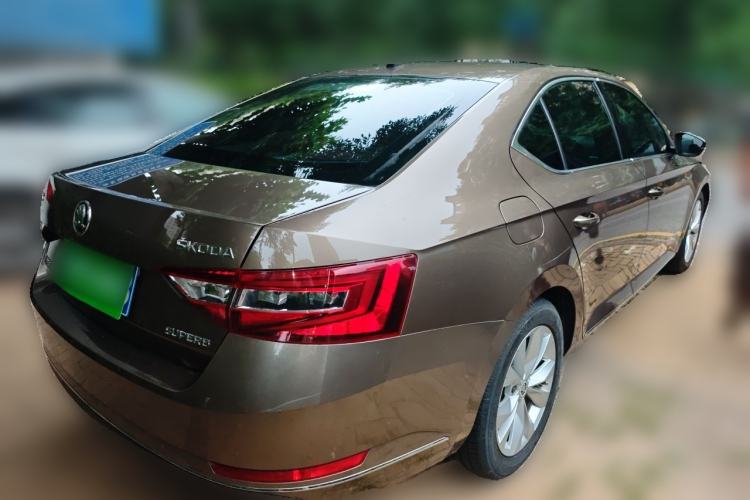 Used Skoda Superb 2016 TSI280 DSG Innovation Edition Rear Right 45 Deg