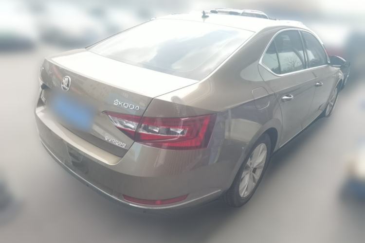 Used Skoda Superb 2016 TSI330 DSG Innovation Edition Rear Right 45 Deg