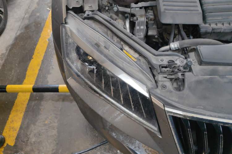 Used Skoda Superb 2016 TSI280 DSG Advanced Edition Right Front Headlight