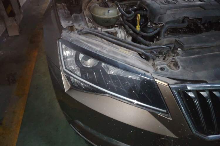 Used Skoda Superb 2016 TSI330 DSG Innovation Edition Right Front Headlight