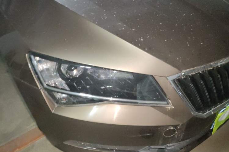 Used Skoda Superb 2016 TSI280 DSG Advanced Edition Right Front Headlight