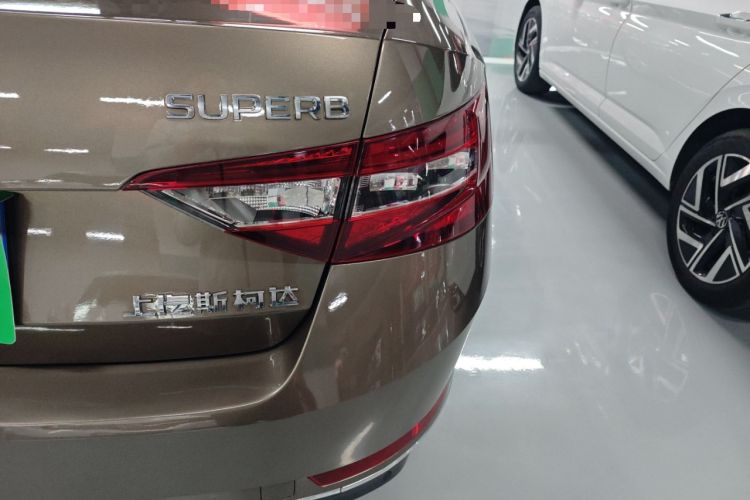 Used Skoda Superb 2016 TSI280 DSG Innovation Edition Right Rear Taillight