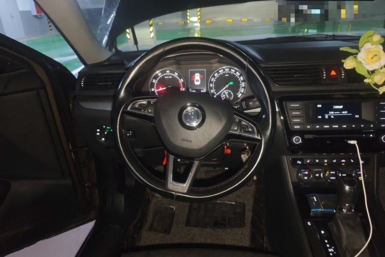 Used Skoda Superb 2016 TSI280 DSG Innovation Edition Steering Wheel