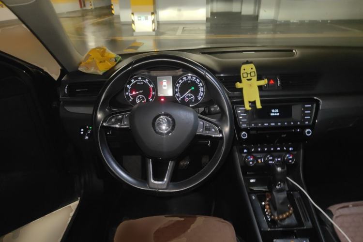 Used Skoda Superb 2016 TSI330 DSG Innovation Edition Steering Wheel
