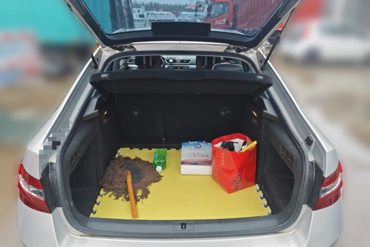 Used Skoda Superb 2016 TSI330 DSG Innovation Edition Trunk