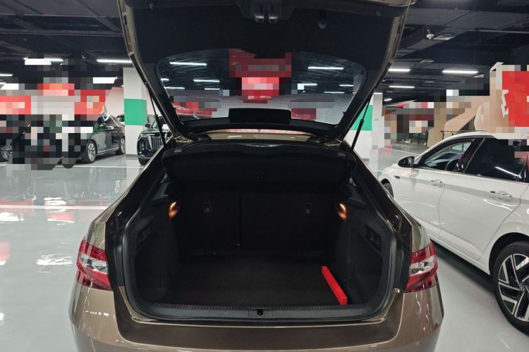 Used Skoda Superb 2016 TSI280 DSG Innovation Edition Trunk