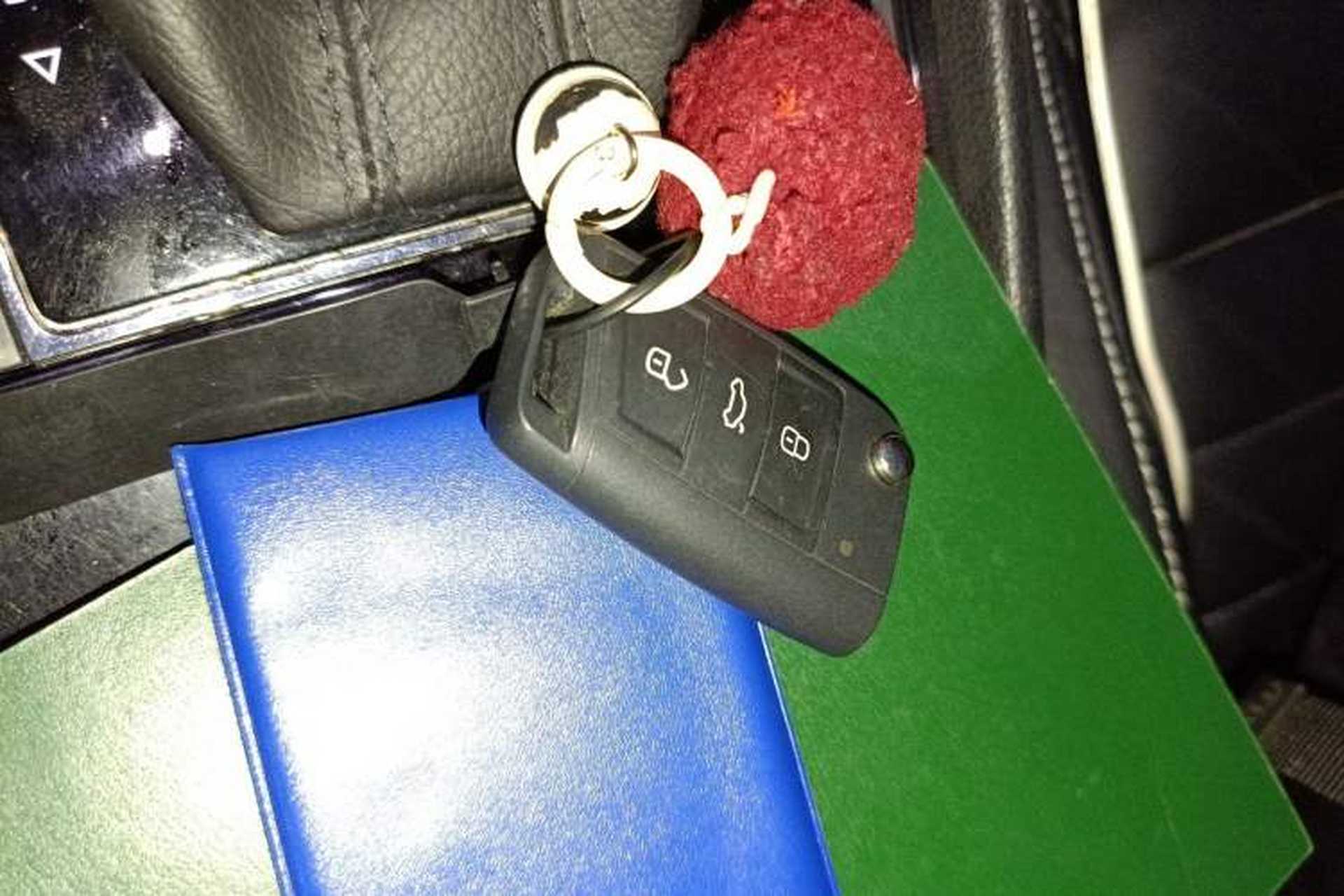Used Skoda Superb 2016 TSI330 DSG Smart Drive Edition Vehicle Key