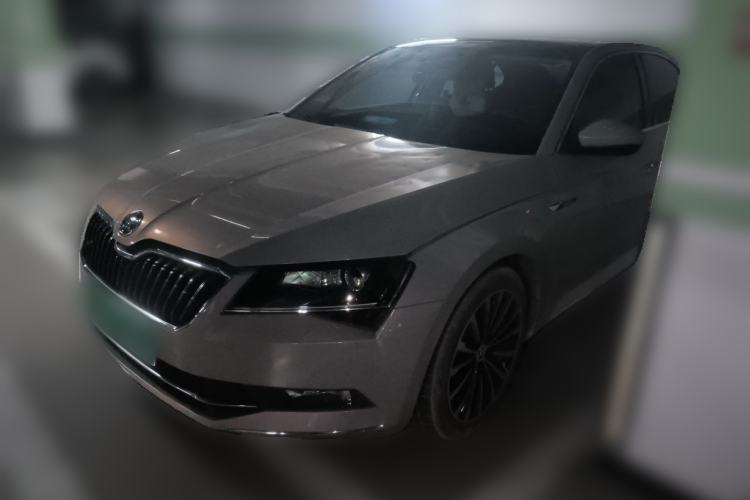 Ojetý Skoda Superb 2016 TSI330 DSG Smart Drive Edition Guazi used car, China used car export, Used car for sale, Used cars, Cheapest cars for sale