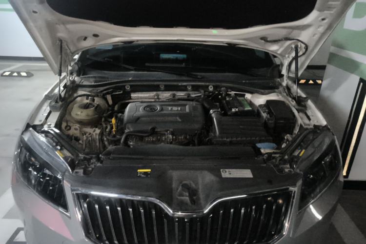 Used Skoda Superb 2016 TSI330 DSG Smart Drive Edition Engine Bay