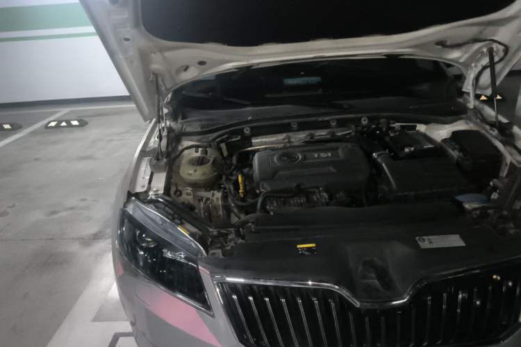 Used Skoda Superb 2016 TSI330 DSG Smart Drive Edition Engine Bay Right