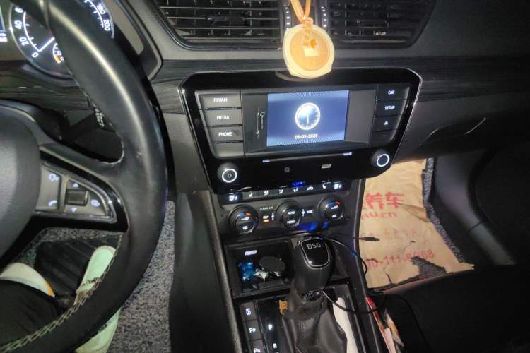 Used Skoda Superb 2016 TSI330 DSG Smart Drive Edition Audio And AC Panel