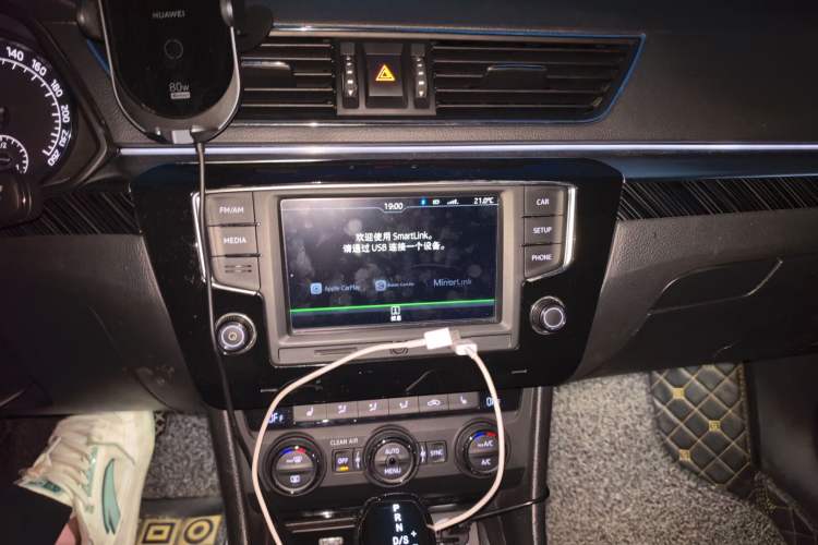 Used Skoda Superb 2016 TSI330 DSG Smart Drive Edition Audio And AC Panel