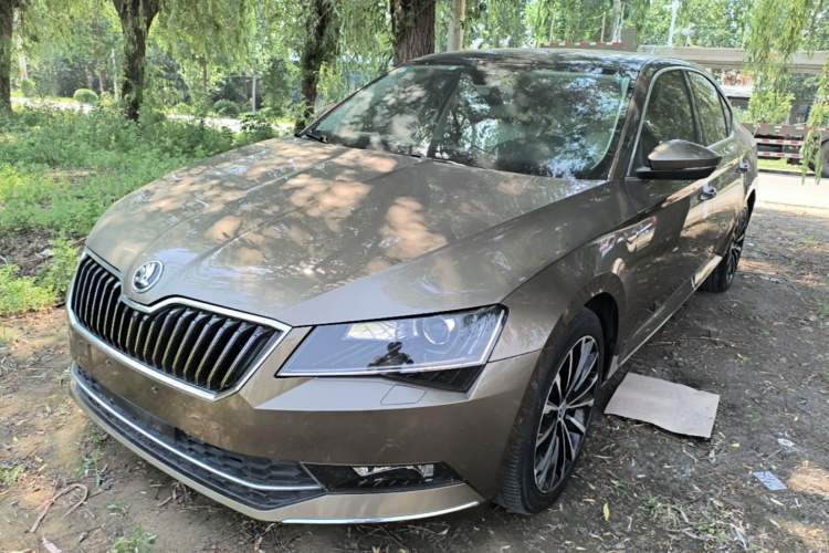 Used Skoda Superb 2016 TSI330 DSG Smart Drive Edition Guazi used car, China used car export, Used car for sale, Used cars, Cheapest cars for sale