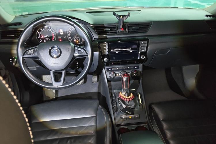 Used Skoda Superb 2016 TSI280 DSG Champion Edition Center Console