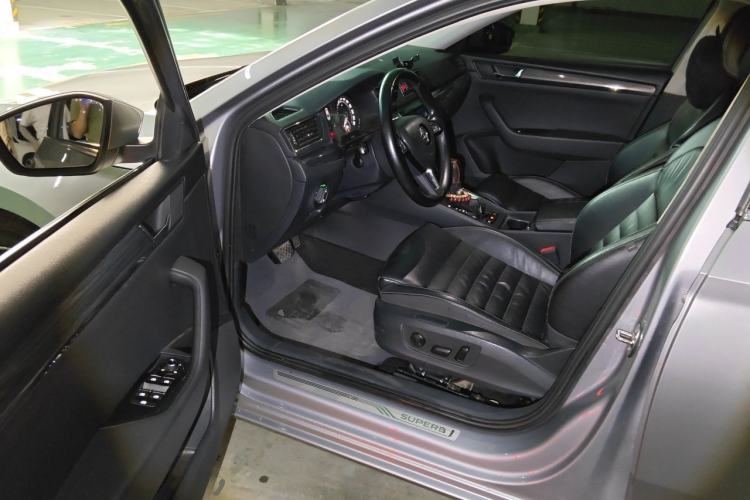 Used Skoda Superb 2016 TSI280 DSG Champion Edition Driver Seat