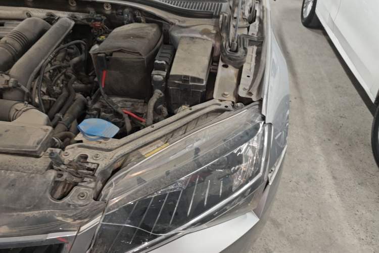 Used Skoda Superb 2016 TSI280 DSG Innovation Edition Engine Bay Left