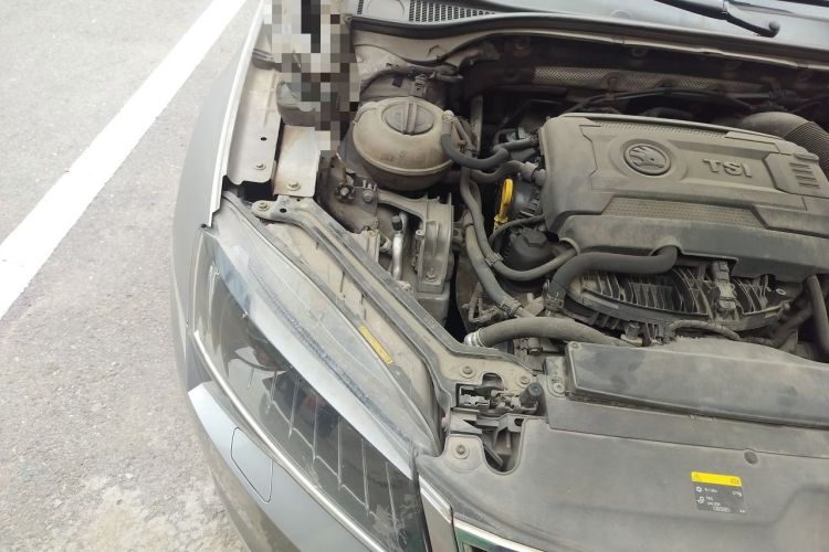 Used Skoda Superb 2016 TSI330 DSG Smart Drive Edition Engine Bay Right