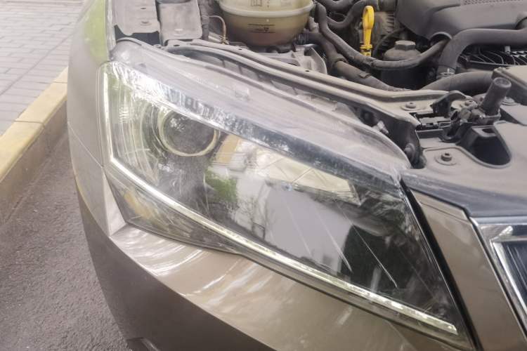 Used Skoda Superb 2016 TSI330 DSG Innovation Edition Engine Bay Right
