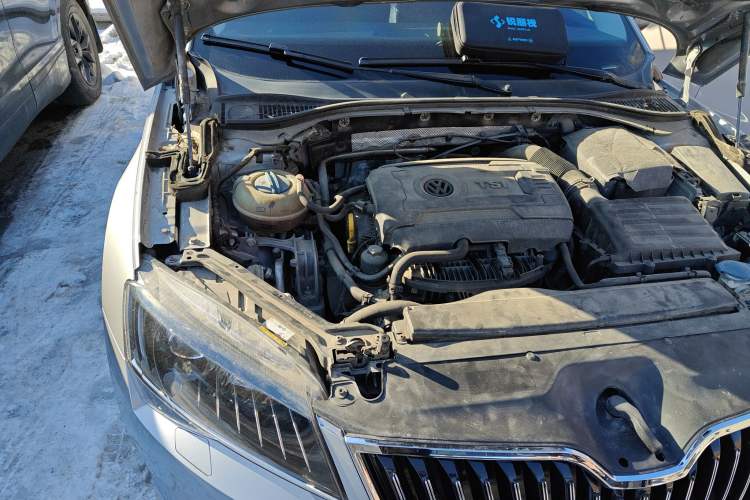 Used Skoda Superb 2016 TSI330 DSG Smart Drive Edition Engine Bay Right