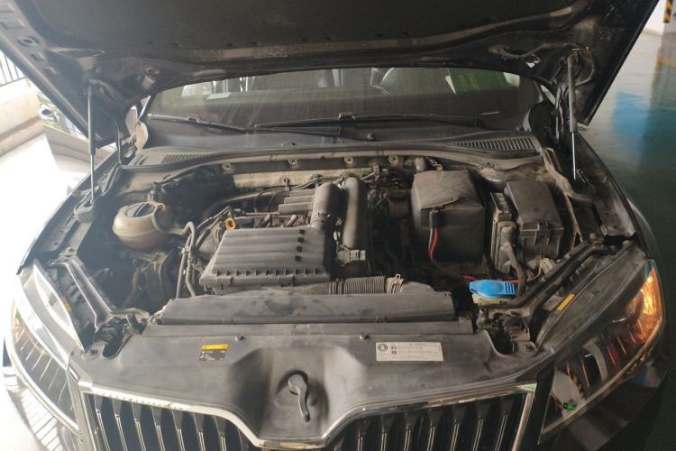 Used Skoda Superb 2016 TSI280 DSG Innovation Edition Engine Bay