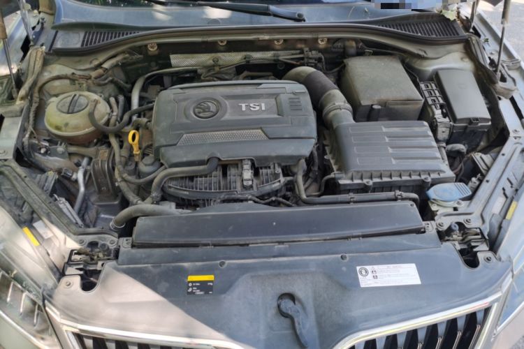 Used Skoda Superb 2016 TSI330 DSG Smart Drive Edition Engine Bay
