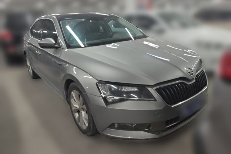 Used Skoda Superb 2016 TSI280 DSG Innovation Edition Front Right 45 Deg