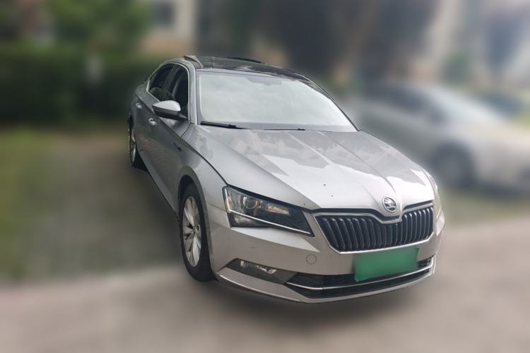 Used Skoda Superb 2016 TSI280 DSG Innovation Edition Front Right 45 Deg