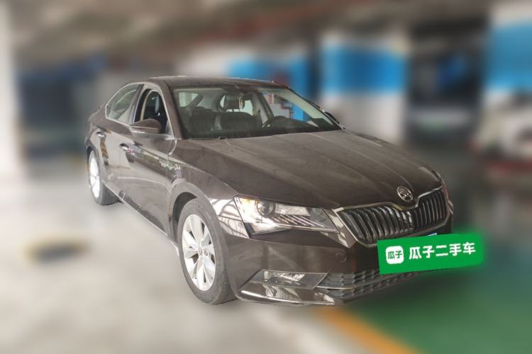 Used Skoda Superb 2016 TSI280 DSG Innovation Edition Front Right 45 Deg