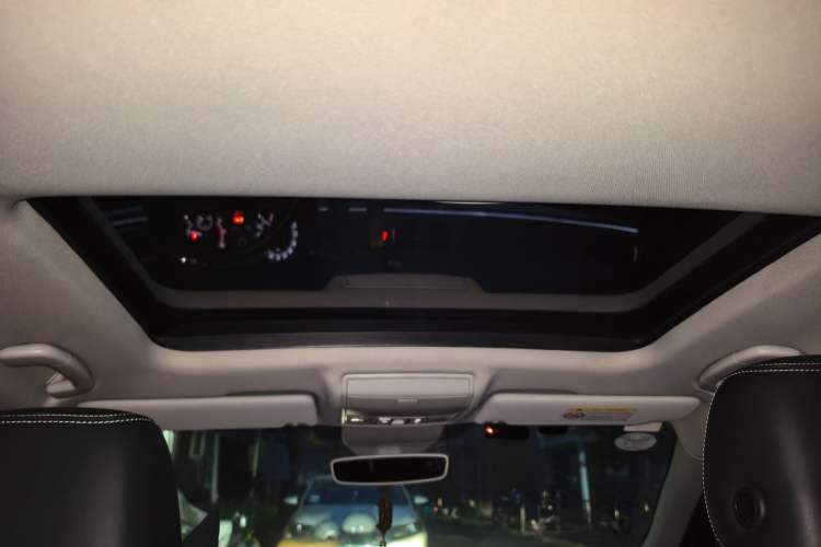 Used Skoda Superb 2016 TSI330 DSG Smart Drive Edition Headliner