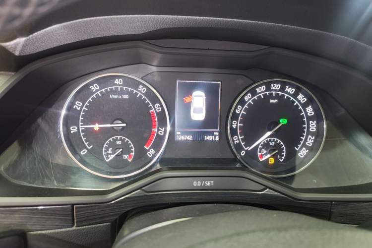 Used Skoda Superb 2016 TSI330 DSG Smart Drive Edition Instrument Cluster
