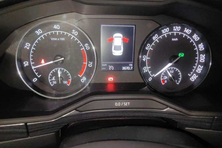 Used Skoda Superb 2016 TSI330 DSG Smart Drive Edition Instrument Cluster