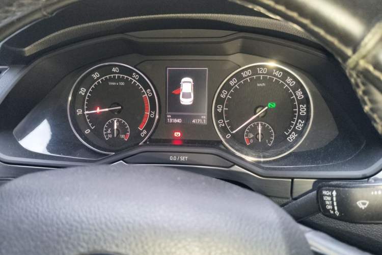 Used Skoda Superb 2016 TSI280 DSG Innovation Edition Instrument Cluster