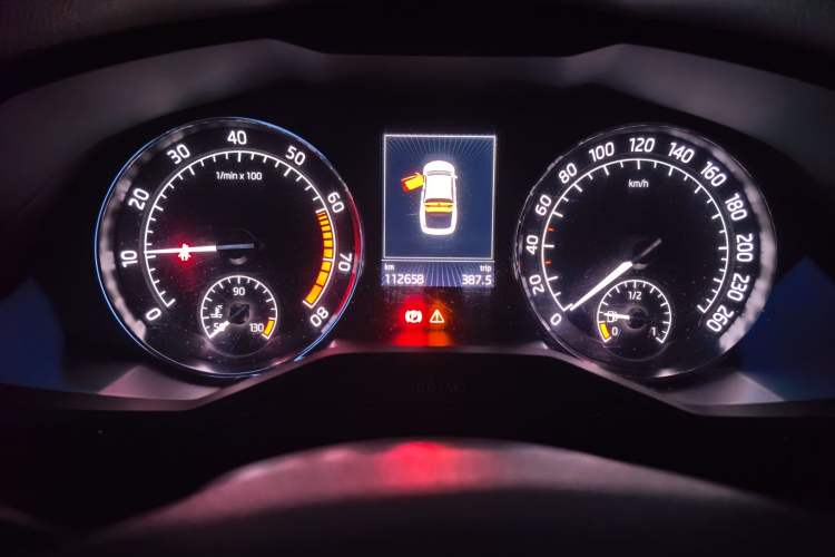 Used Skoda Superb 2016 TSI330 DSG Smart Drive Edition Instrument Cluster