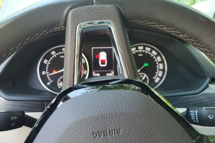 Used Skoda Superb 2016 TSI330 DSG Smart Drive Edition Instrument Cluster