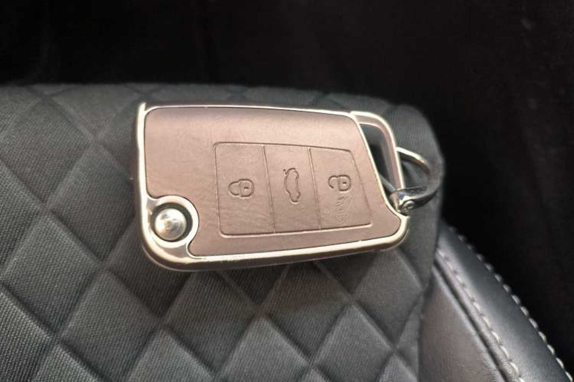 Used Skoda Superb 2016 TSI330 DSG Innovation Edition Interior 1
