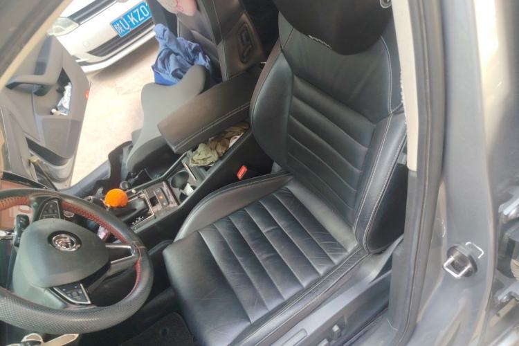 Used Skoda Superb 2016 TSI330 DSG Smart Drive Edition Left Front Seat