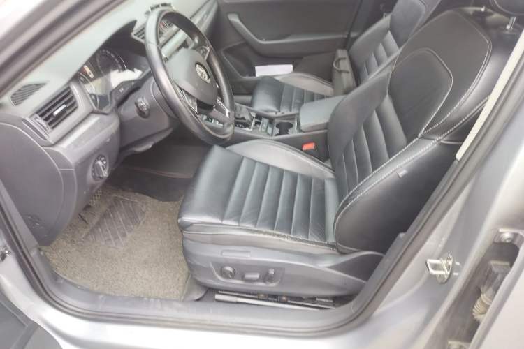 Used Skoda Superb 2016 TSI330 DSG Smart Drive Edition Left Front Seat