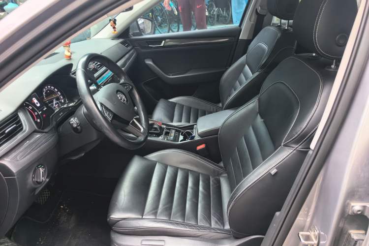 Used Skoda Superb 2016 TSI330 DSG Smart Drive Edition Left Front Seat