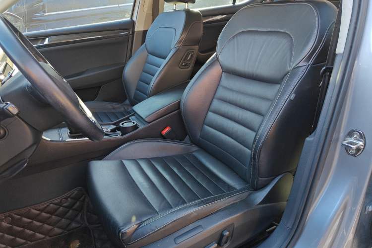 Used Skoda Superb 2016 TSI330 DSG Smart Drive Edition Left Front Seat