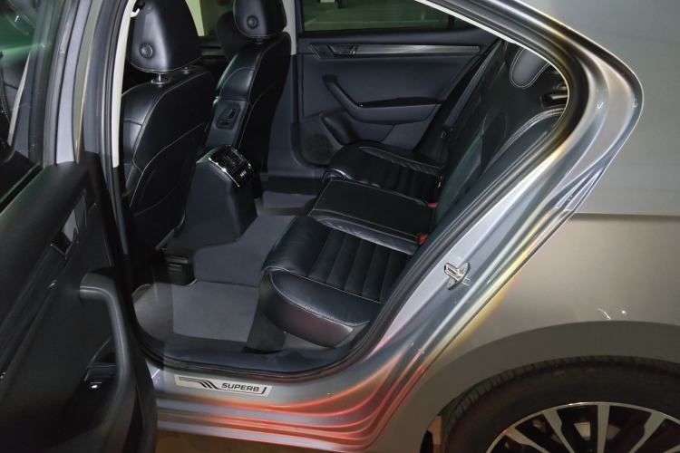 Used Skoda Superb 2016 TSI280 DSG Champion Edition Left Rear Seat