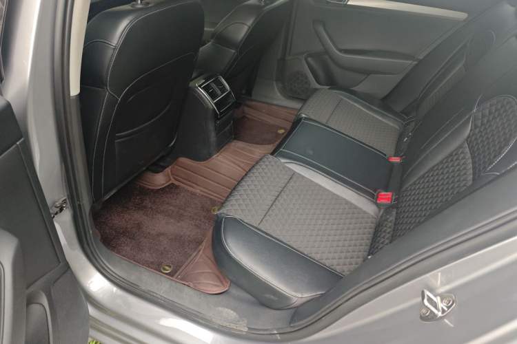 Used Skoda Superb 2016 TSI280 DSG Innovation Edition Left Rear Seat