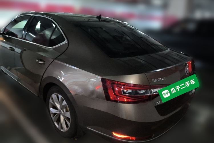 Used Skoda Superb 2016 TSI330 DSG Innovation Edition Rear Left 45 Deg