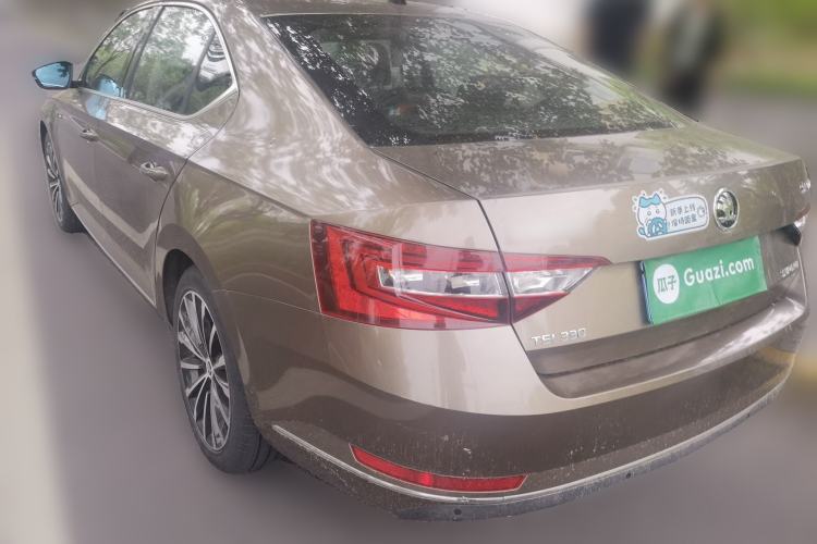 Used Skoda Superb 2016 TSI330 DSG Innovation Edition Rear Left 45 Deg