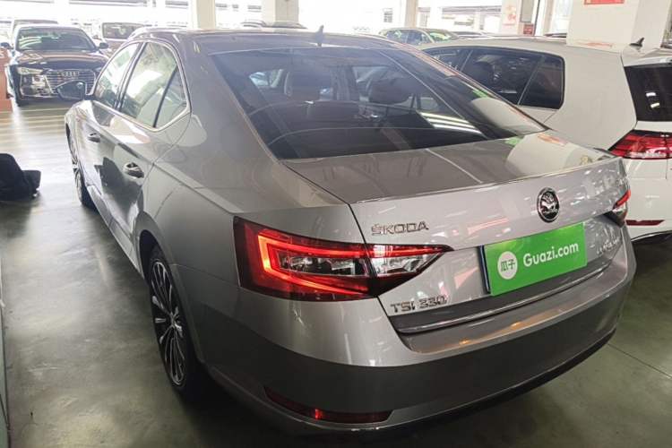 Used Skoda Superb 2016 TSI330 DSG Smart Drive Edition Rear Left 45 Deg