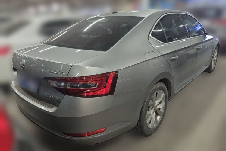 Used Skoda Superb 2016 TSI280 DSG Innovation Edition Rear Right 45 Deg