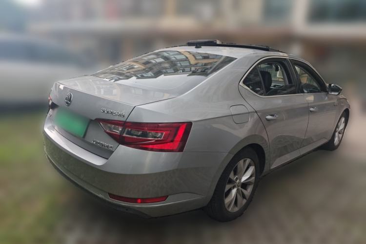 Used Skoda Superb 2016 TSI280 DSG Innovation Edition Rear Right 45 Deg